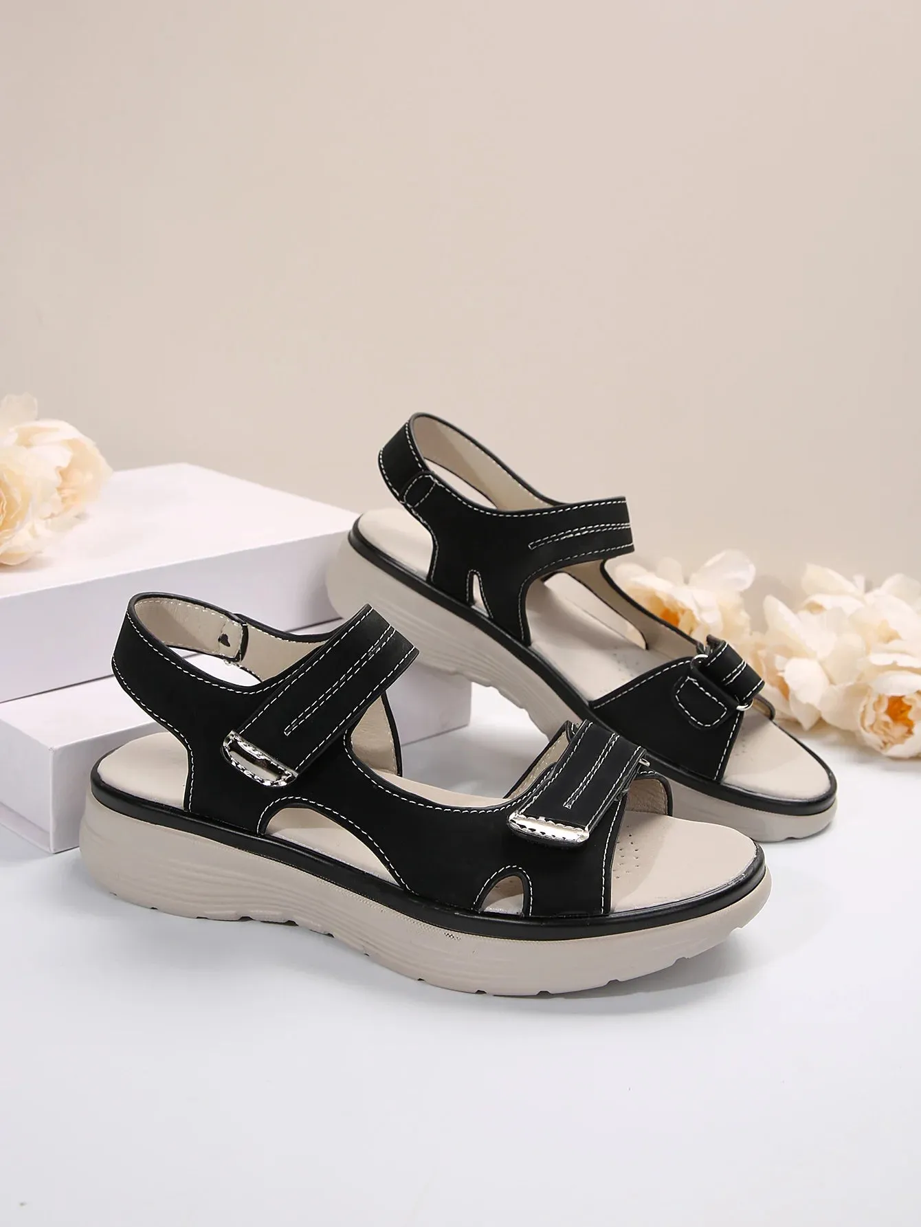2024 New Elegant Women Sandals Women's Sport Style Lightweight Plus Size Slippers Women Sandals Plus Size 43