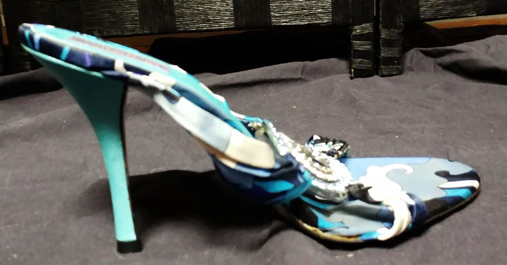 *BEAUTIFUL EMILIO PUCCI FAMOUS COLORS OF TURQUOISE & PURPLE SATIN HEELS / MULES WITH SPARKLING RHINESTONES & SIGNATURE