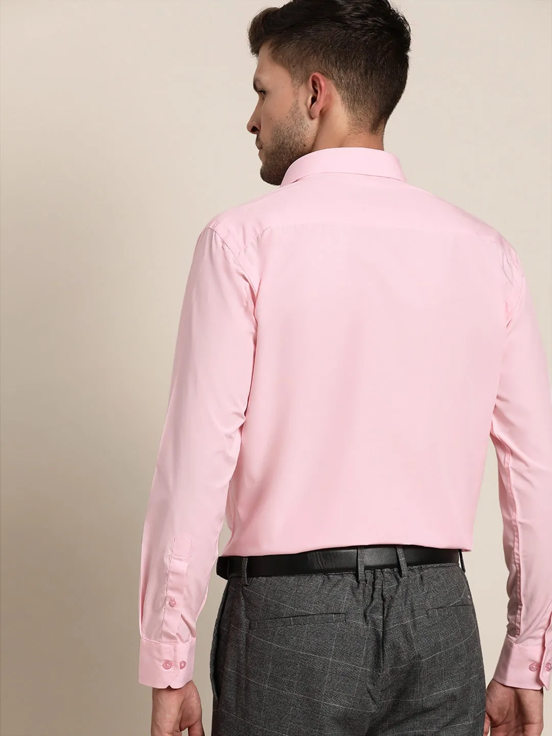 Men Pink Solids Slim Fit Formal Shirt