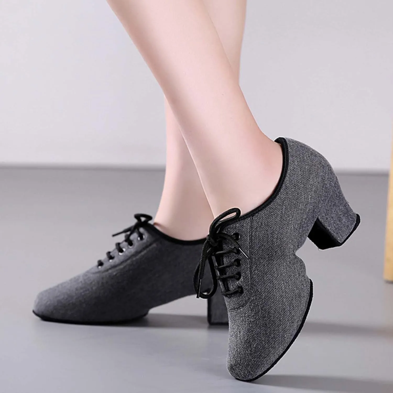 ONAIC Women's Lace-Up Latin Dance Shoes Lace-Up Ballroom Modern Trainers Practice Performance Dancing Shoes