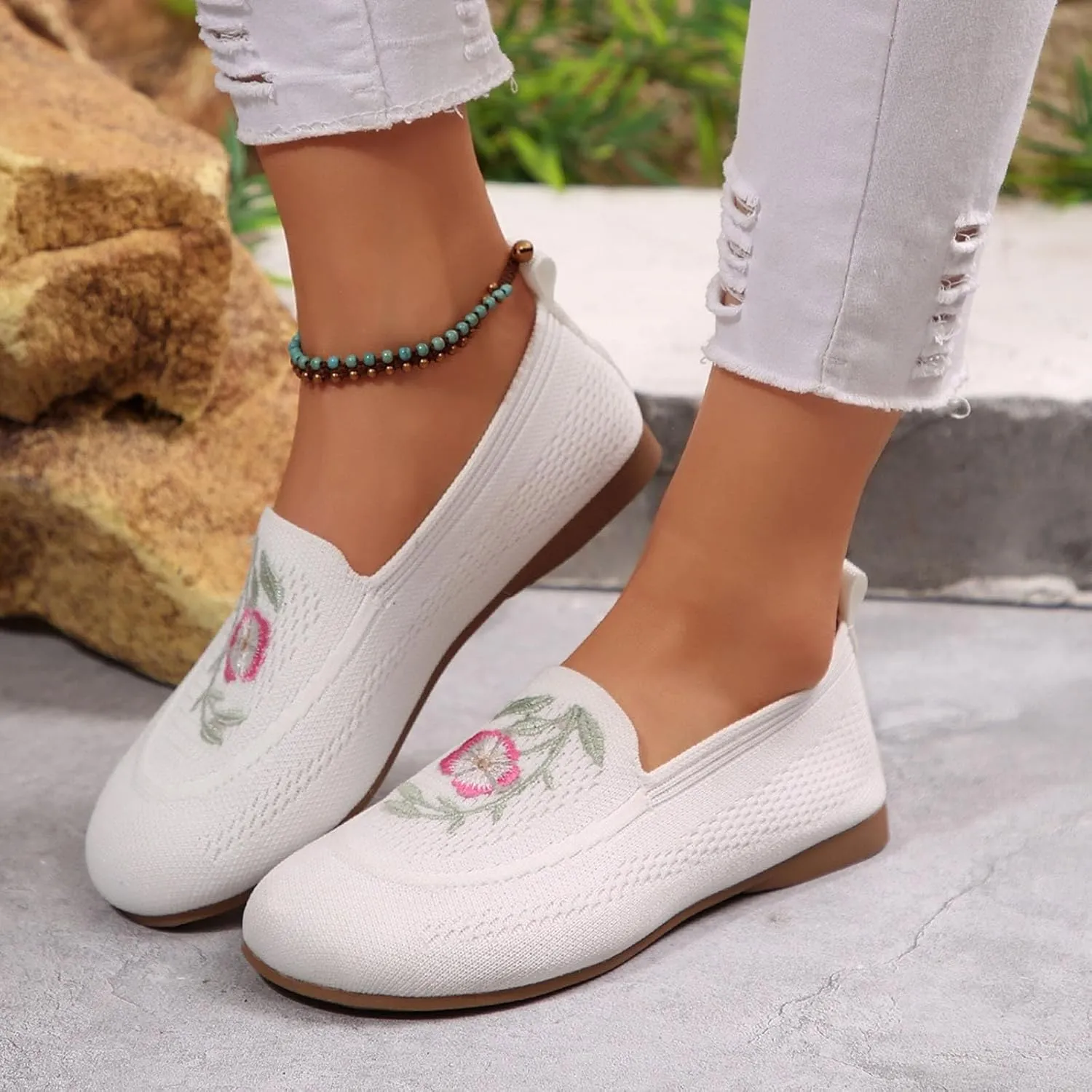 Women's Casual Shoes Comfortable Flat Embroidered Mesh Slip On Walking Shoes for Daily Wear with Jeans