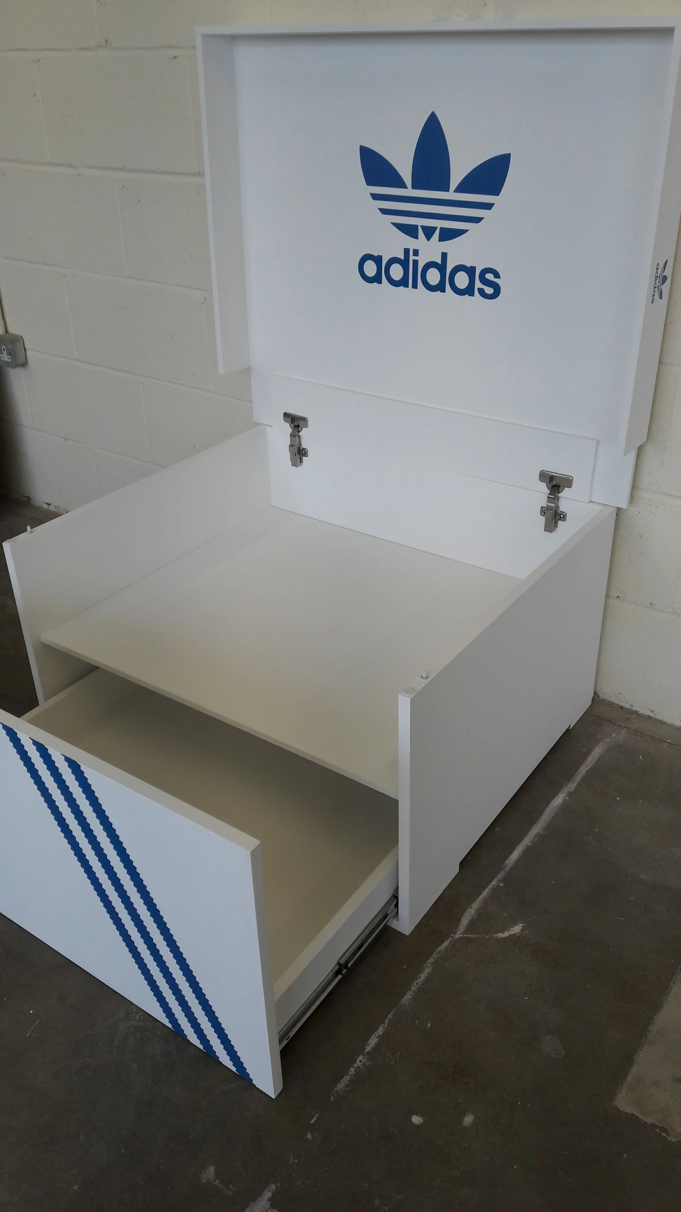 XL Giant Trainer Shoe Storage Box - Holds 12no pairs of trainers